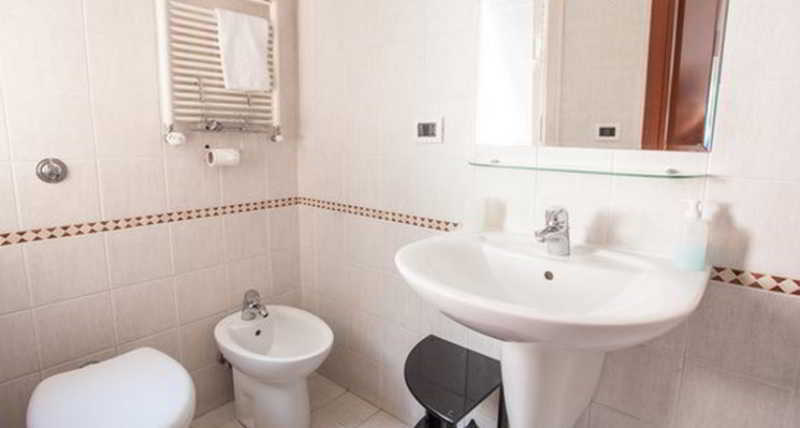 Rent Rooms Filomena E Francesca โรม ภายนอก รูปภาพ